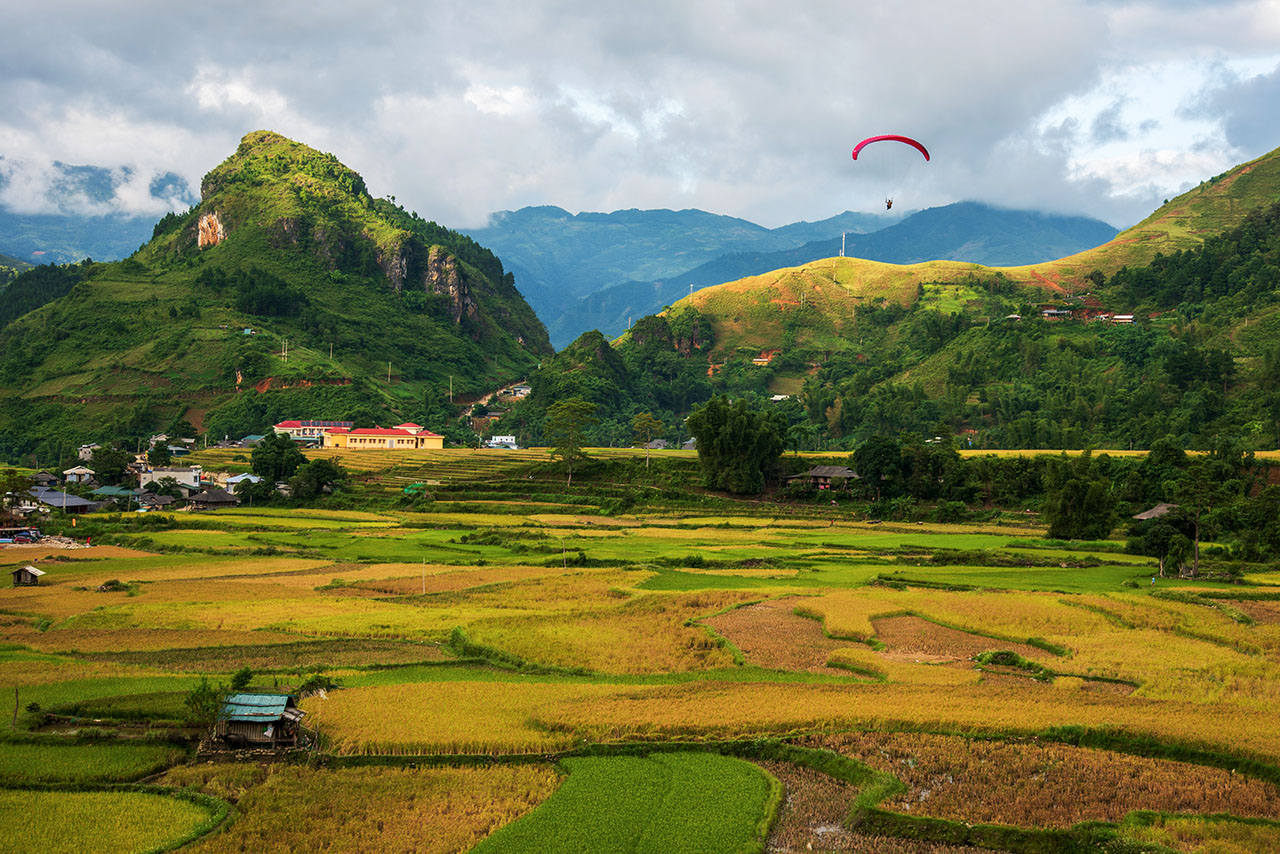 paragliding