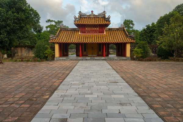 Hue temple walkway